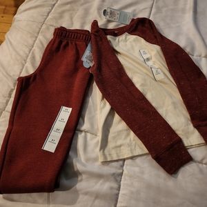 Toddler Boys 2 piece set brand new